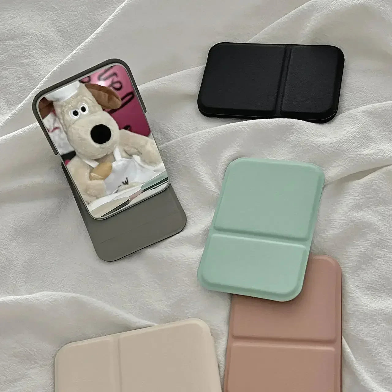 Specchio pieghevole in pelle PU per il trucco Elegante Specchio portatile compatto per viaggio e uso quotidiano